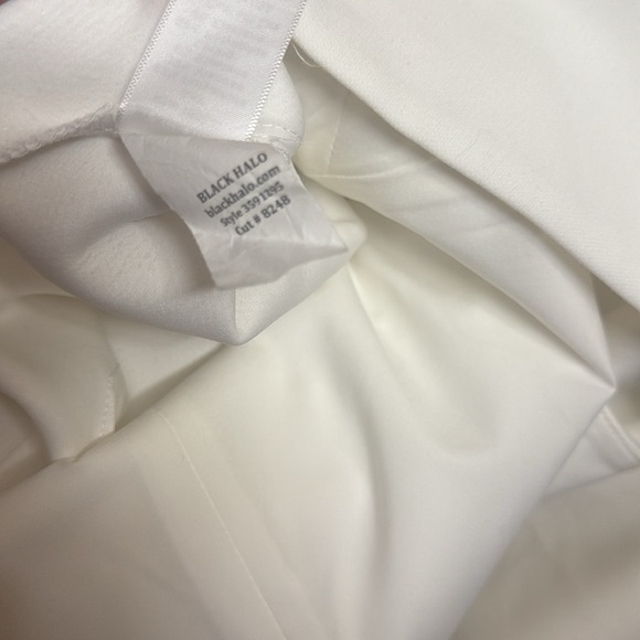 NEW Black Halo Antoinette Sleeveless Jumpsuit Porcelain White Sz 4 - Picture 4 of 8